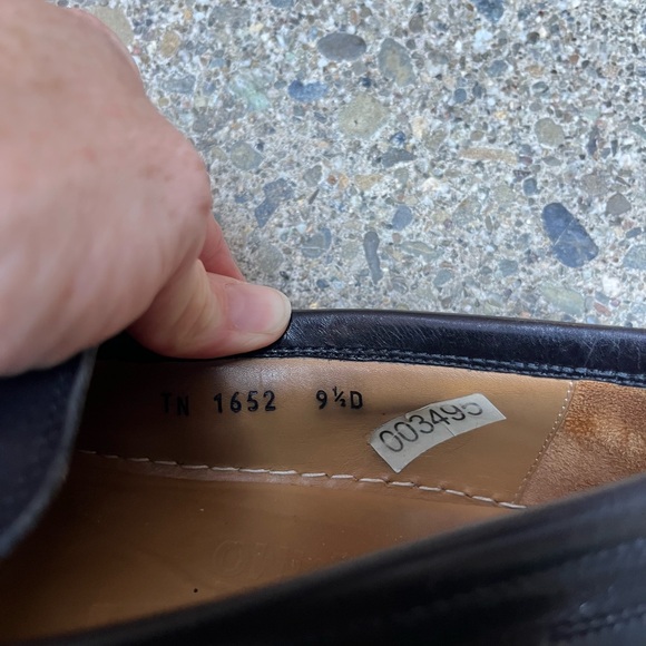 Salvatore Ferragamo Black Leather Slip-On Loafers 9.5D - Picture 11 of 11